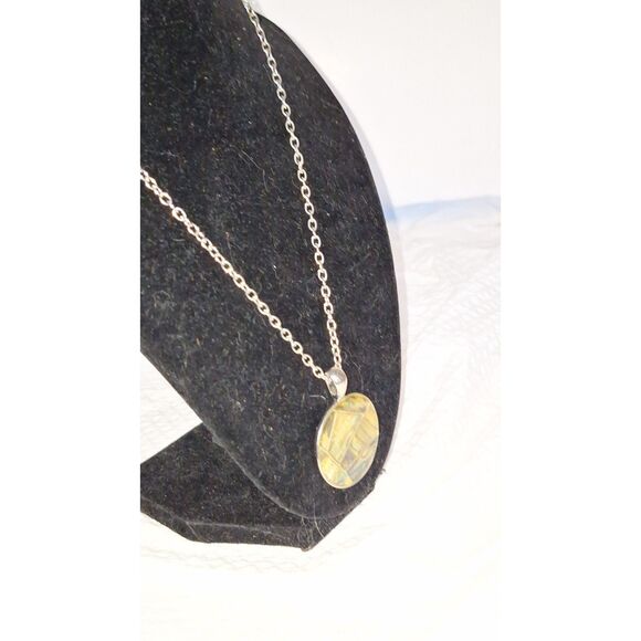 A Mosaic Abalone Shell Women's Necklace Pendant Sea Opal Mermaid Unique - Picture 8 of 9